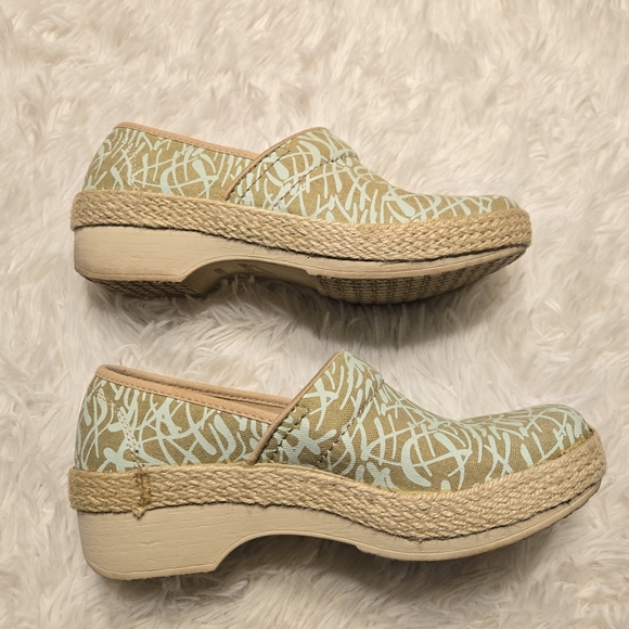 Dansko Size 37 Canvas Espadrille Clogs - Picture 3 of 11